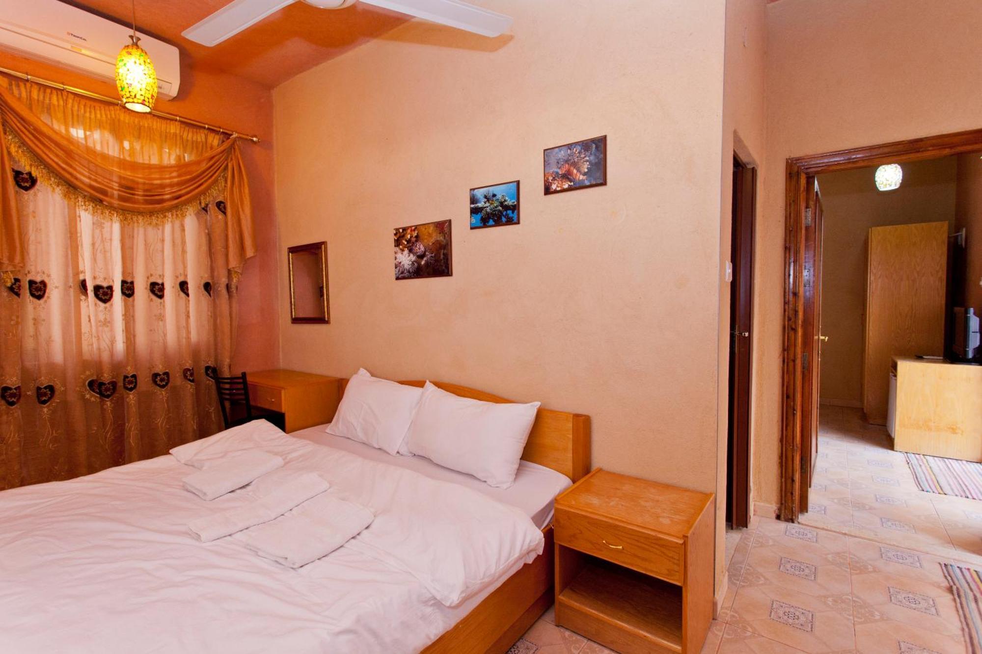 Arab Divers Dive Center And Bed & Breakfast Áqaba Exterior foto