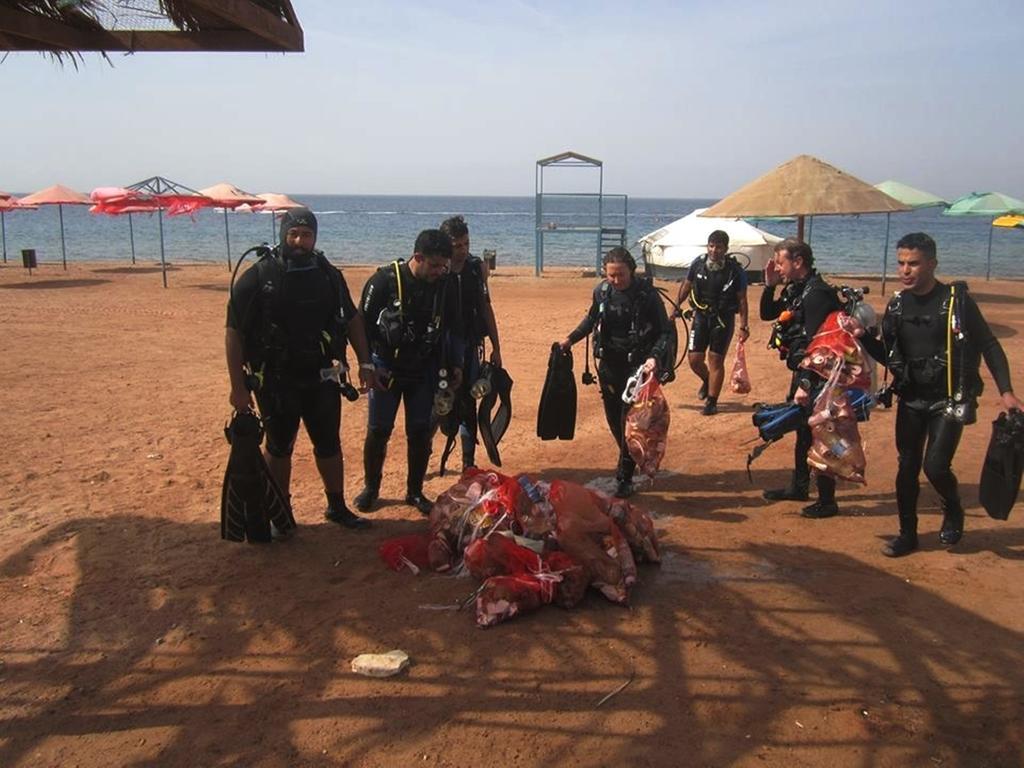Arab Divers Dive Center And Bed & Breakfast Áqaba Exterior foto