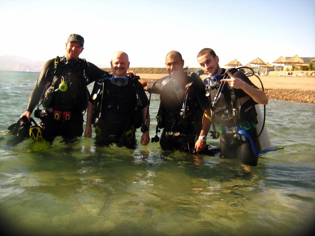 Arab Divers Dive Center And Bed & Breakfast Áqaba Exterior foto