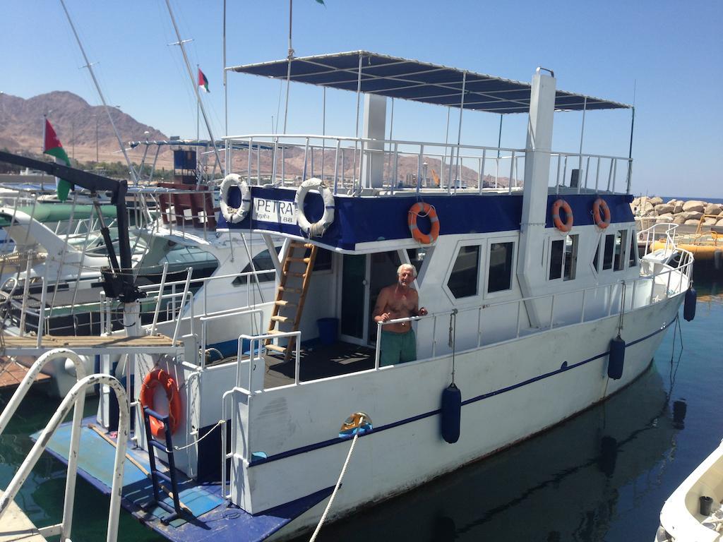 Arab Divers Dive Center And Bed & Breakfast Áqaba Exterior foto